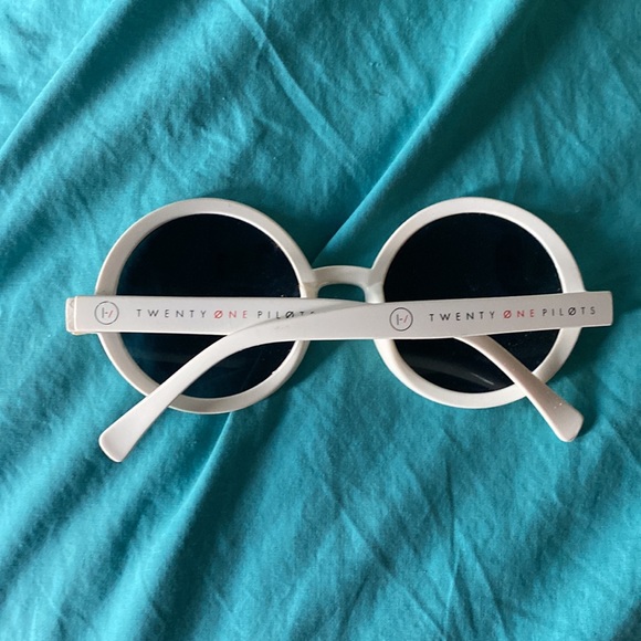 twenty one pilots sunglasses - Picture 2 of 3